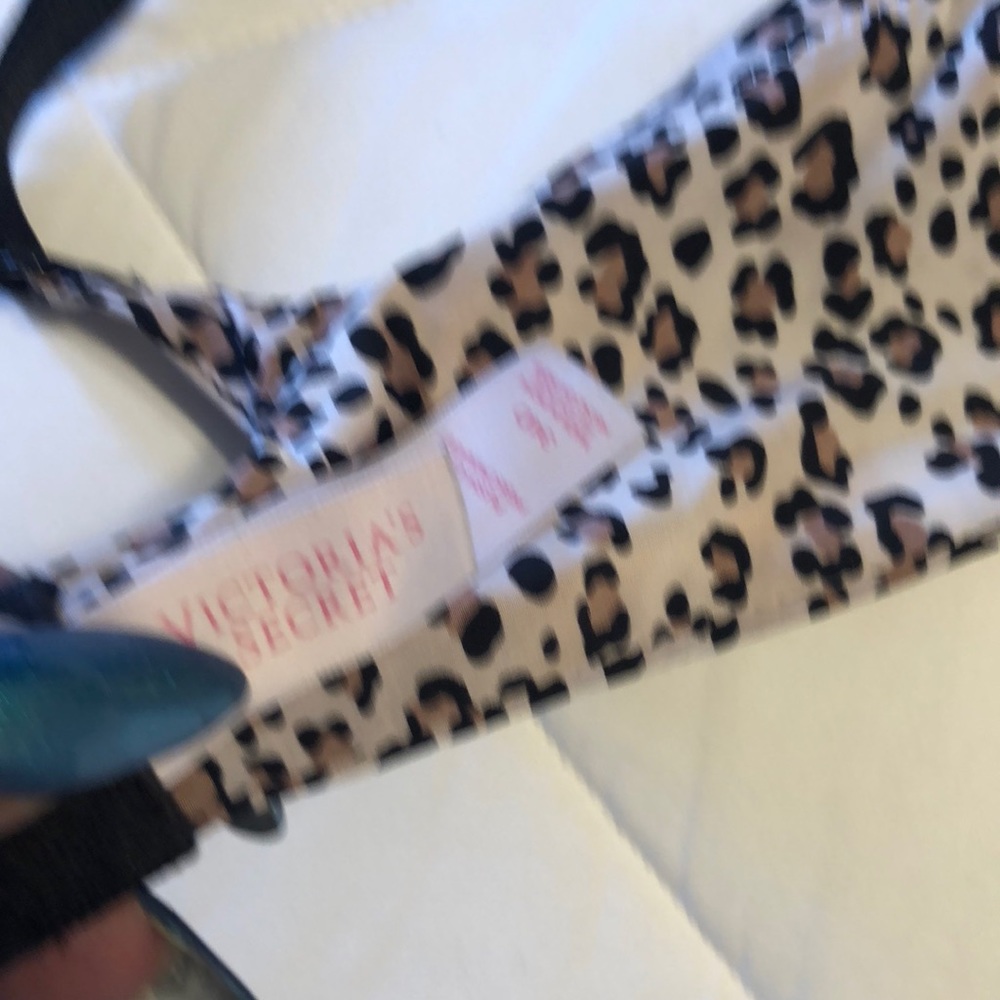 Victoria’s Secret leopard padded push up bra 34D - Picture 2 of 3